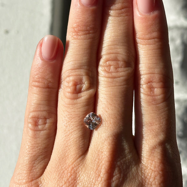 Starling BESPOKE 1.17CT PAKISTAN PINK TOPAZ