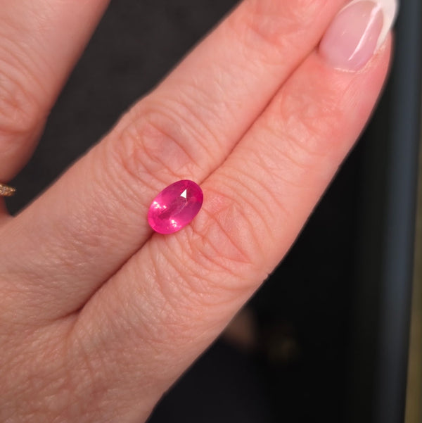 Starling BESPOKE 1.53CT HOT PINK SPINEL
