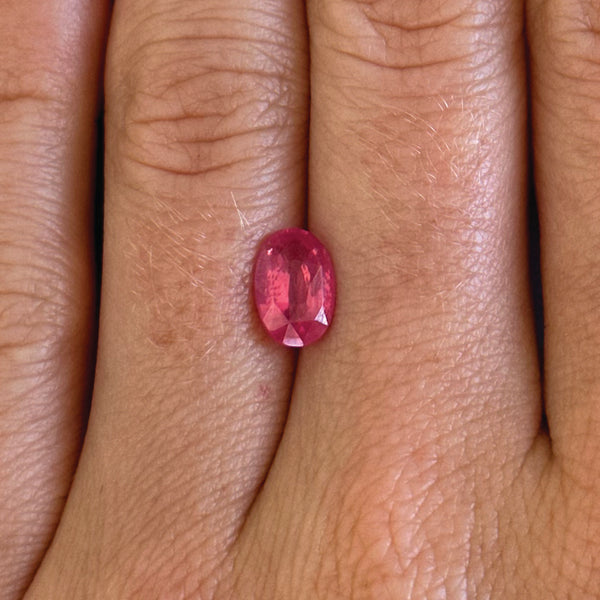 Starling BESPOKE 1.53CT HOT PINK SPINEL