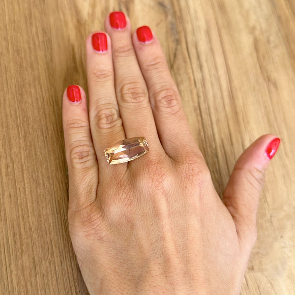 Starling BESPOKE 13.63CT TOPAZ