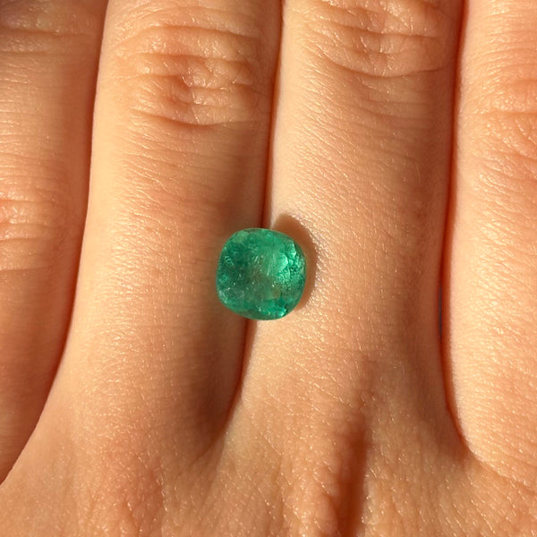 Starling Bespoke 2.17ct Muzo Emerald