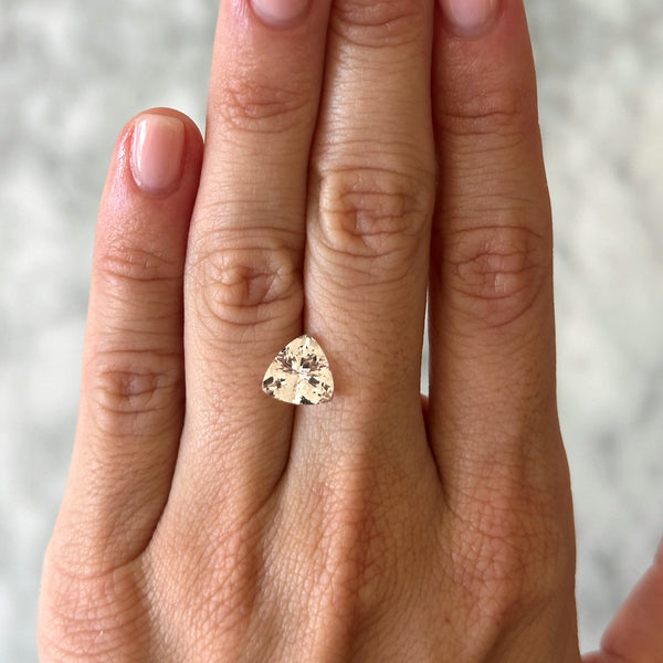 Starling BESPOKE 2.32CT TRILLIANT PINK BERYL