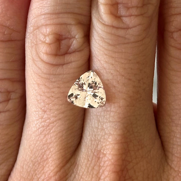 Starling BESPOKE 2.32CT TRILLIANT PINK BERYL