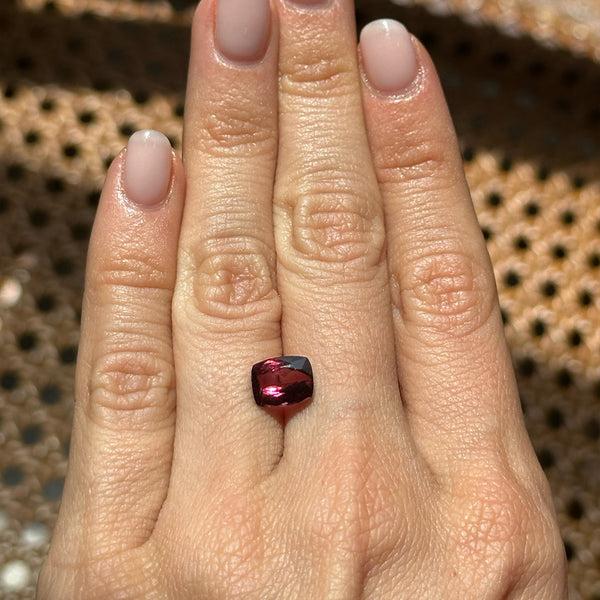 Starling BESPOKE 2.51CT RASPBERRY TOURMALINE