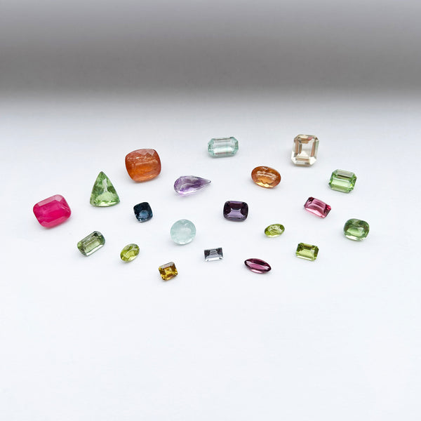 Starling BESPOKE 3.11CT CHROMITE PERIDOT RING