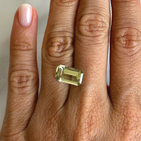 Starling BESPOKE 3.38CT LIGHT GREEN TOURMALINE