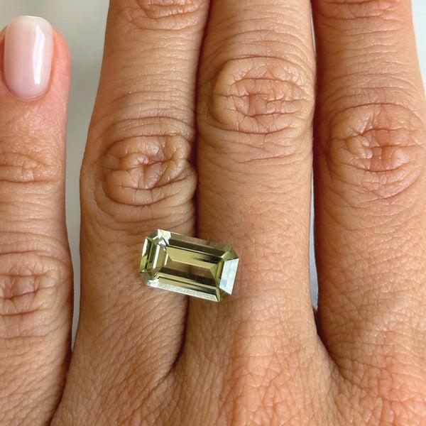 Starling BESPOKE 3.38CT LIGHT GREEN TOURMALINE