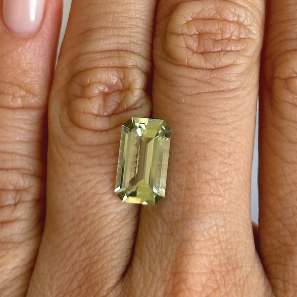 Starling BESPOKE 3.38CT LIGHT GREEN TOURMALINE
