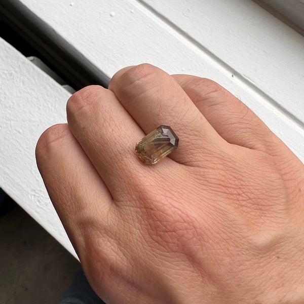 Starling BESPOKE 4.69CT GREEN SAPPHIRE