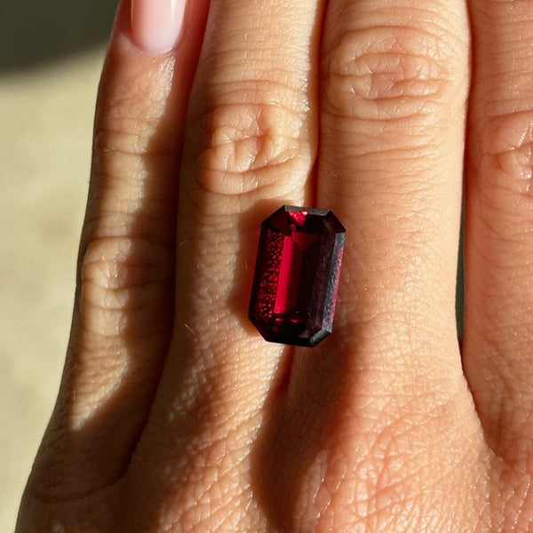 Starling BESPOKE 7.99CT ANZA RHODOLITE GARNET