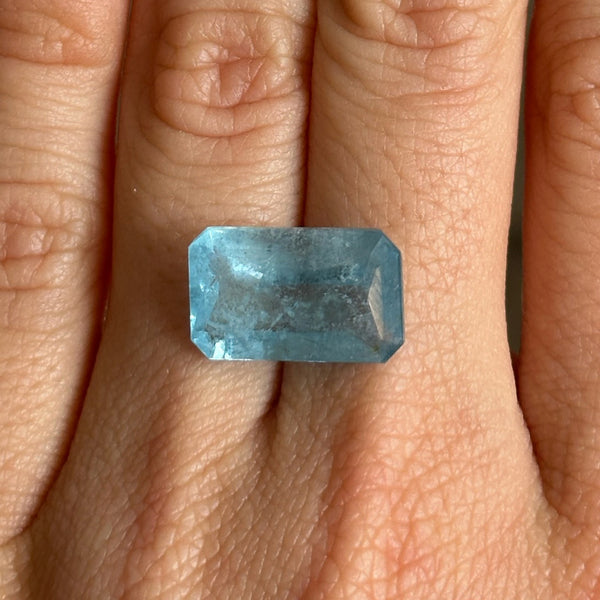 Starling BESPOKE 8.18CT AQUAMARINE