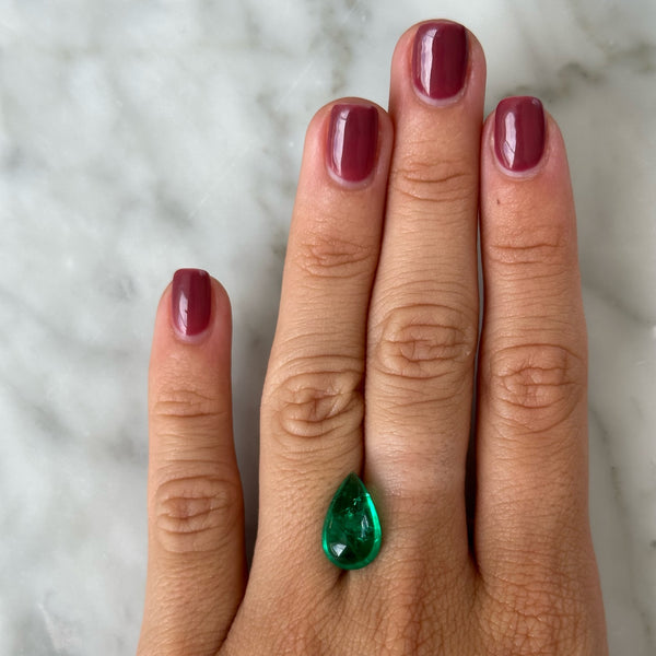 Starling BESPOKE PEAR CABOCHON MUZO EMERALD RING