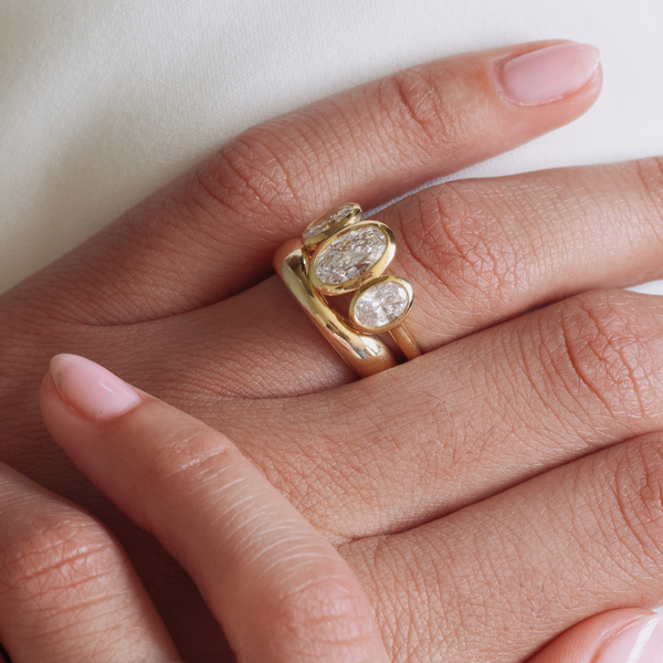 Starling Cloud Shadow Wedding Band