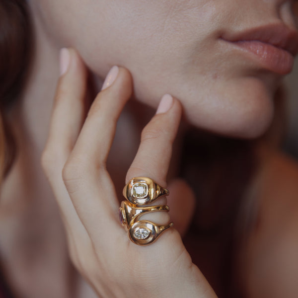 Starling DIAMOND MARQUISE RIPPLE RING