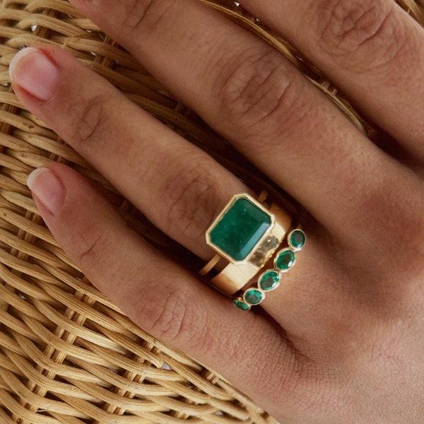 Starling EMERALD OVAL BEZEL RING