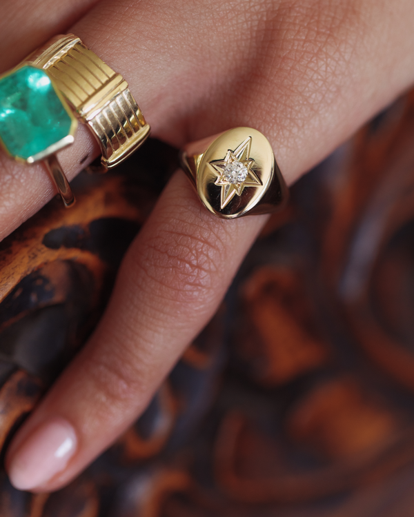 Starling GRAND DIAMOND NORTH STAR SIGNET RING