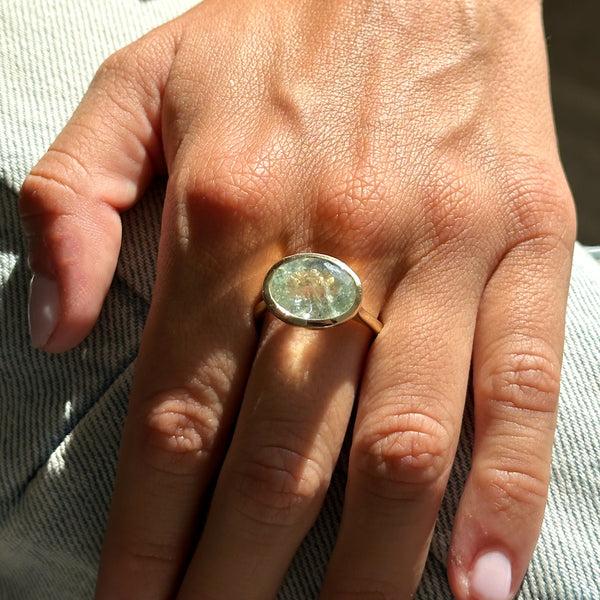 Starling LIGHT GREEN OVAL BERYL RING