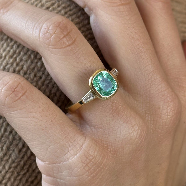 Starling MUZO EMERALD & DIAMOND RING