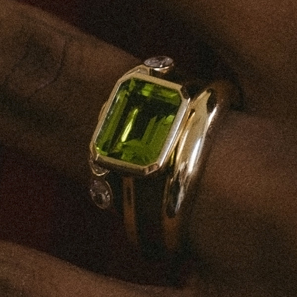 Starling PERIDOT JULIA BIRTHSTONE RING