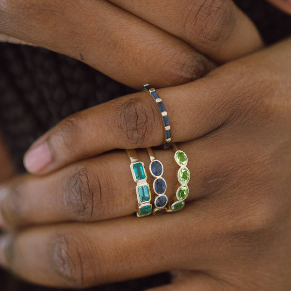 Starling PERIDOT OVAL BEZEL RING