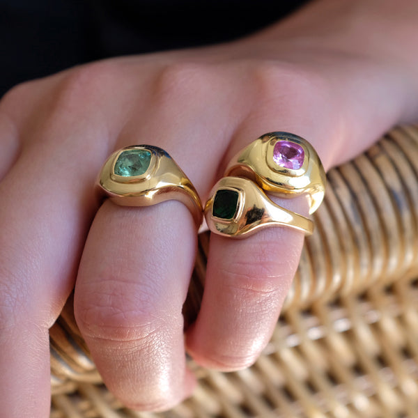 Starling PINK SAPPHIRE RIPPLE SIGNET RING