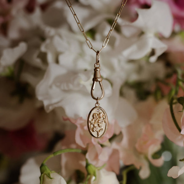 Starling SWEET PEA FLOWER CHARM