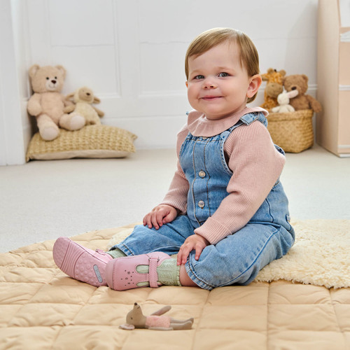 Start Rite Tumble Sugar Pink Leather Girls Rip-tape T-bar Pre-walkers