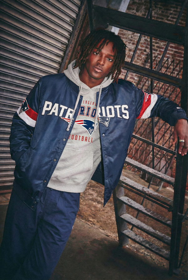 Starter MENS NEW ENGLAND PATRIOTS TRIPLE OPTION SATIN VARSITY JACKET