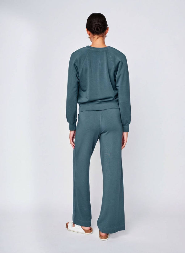 Stateside Softest Fleece Long Sleeve Raglan V-Neck Pullover In Winter Green