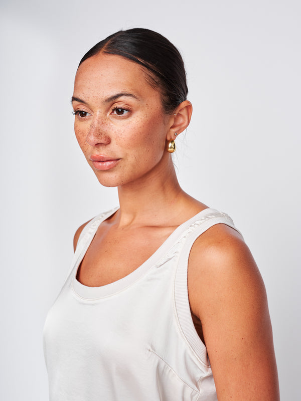 Stateside Cosmo Satin Sleeveless Top In Cream