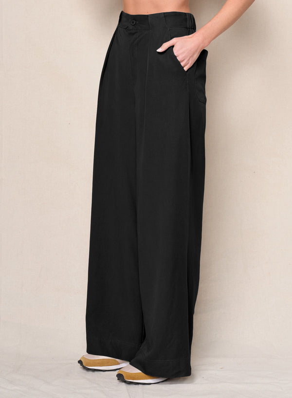 Stateside Drapey Twill Wide Leg Trouser In Black