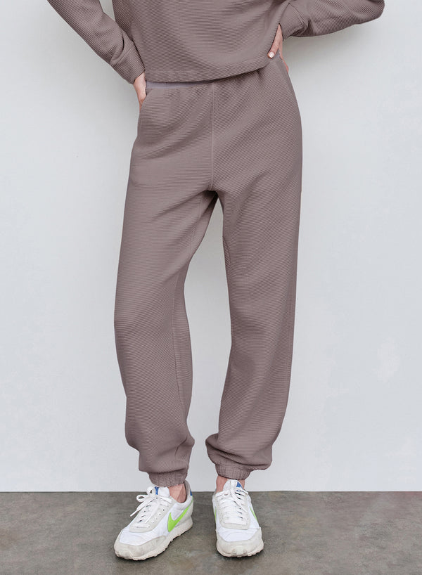 Stateside Horizontal Rib Sweatpant In Walnut