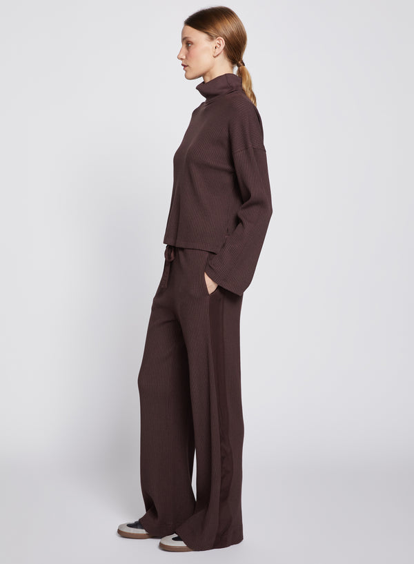 Stateside Luxe Thermal Turtleneck In Espresso