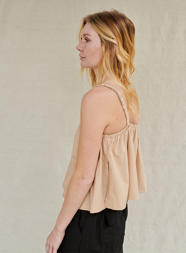 Stateside Structured Poplin Swing Top In Wheat