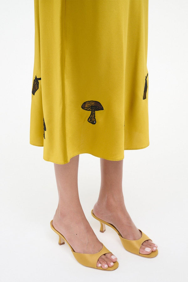 Staud BRIGITTE SATIN MULE GOLDENROD