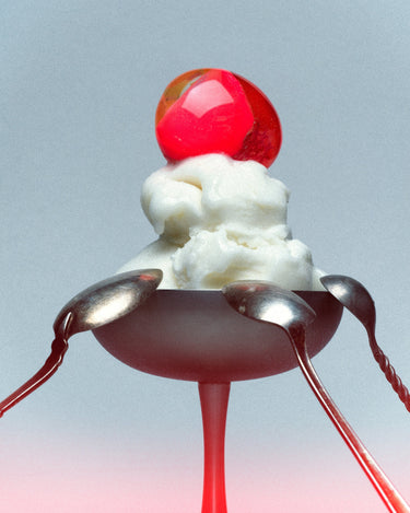 Stele .Oddity Delulu Extrait De Parfum