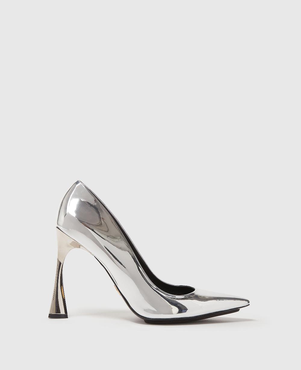 stella Elsa Patent Pumps