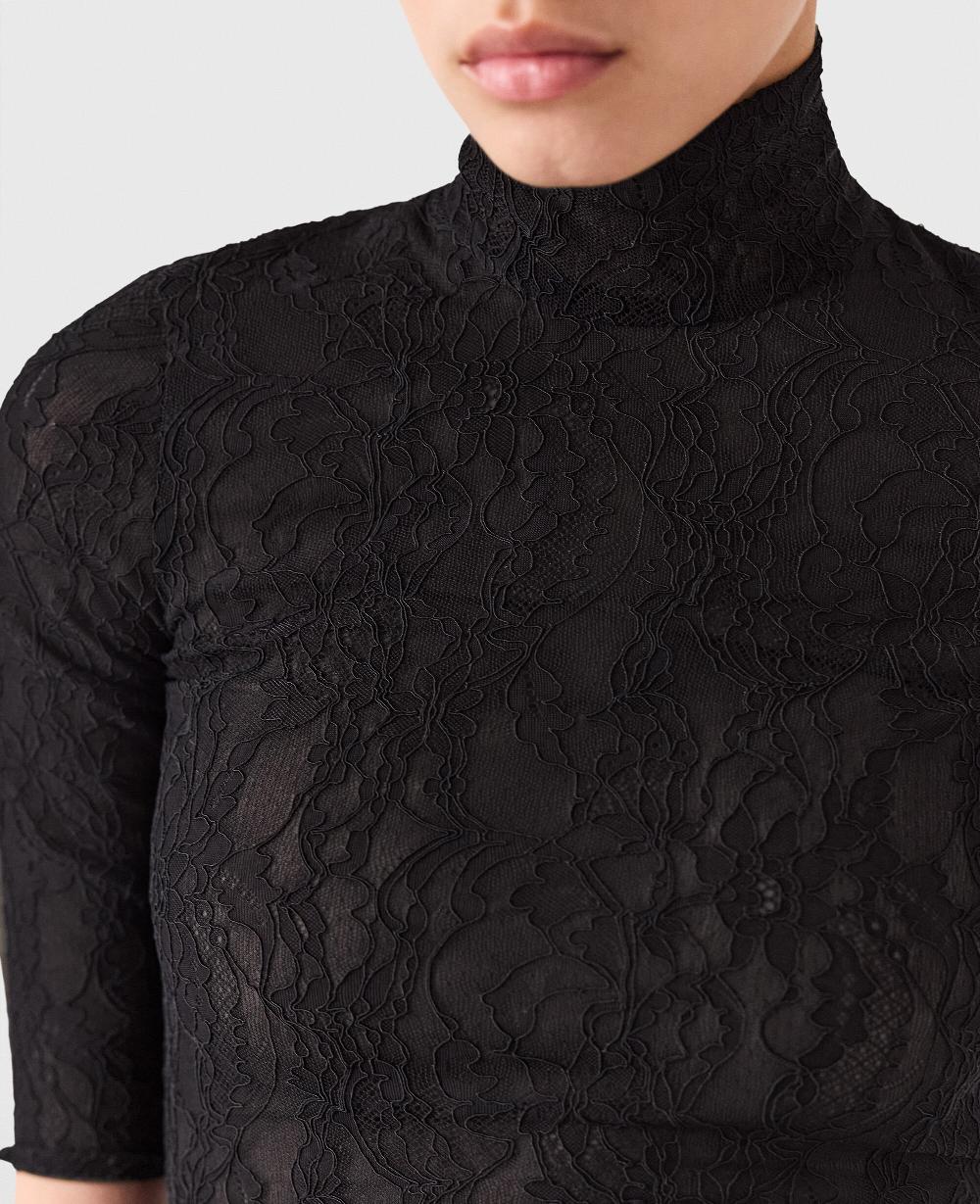 Stella Turtleneck Lace 3/4 Sleeve Top