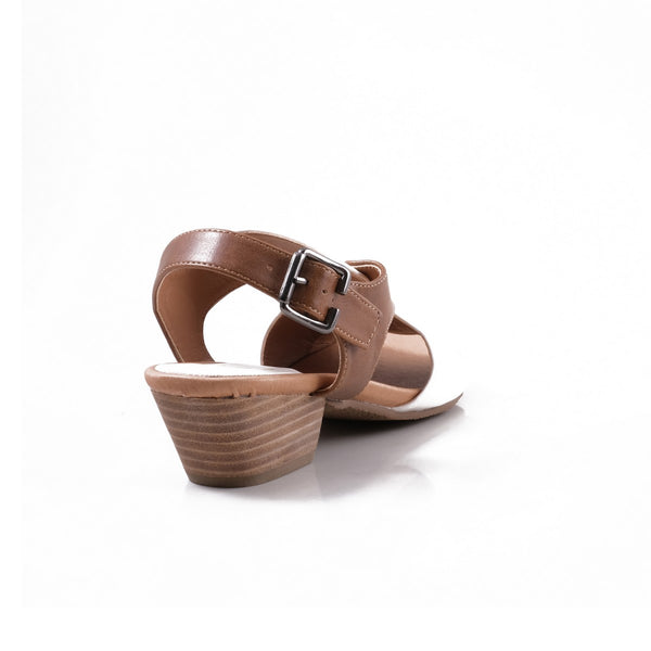 Step Ahead Flone Iris White/Tan