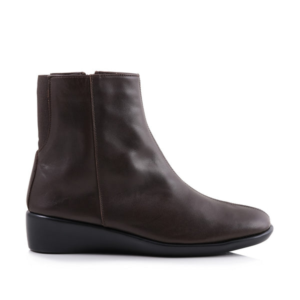 step ahead Pesso Boss Brown