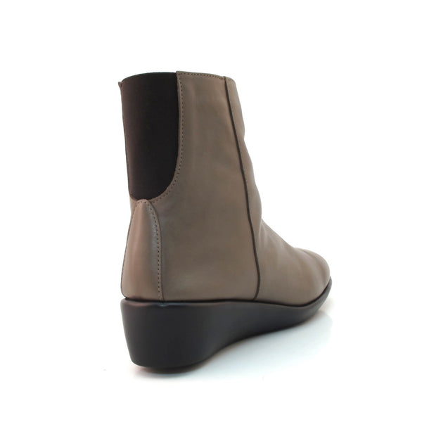 Step Ahead Pesso Boss Taupe