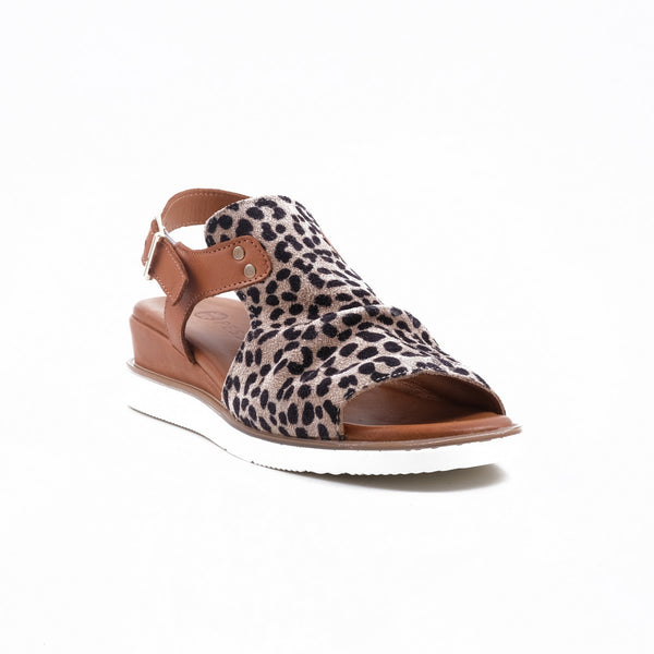 Step Ahead Pesso Holiday Leopard