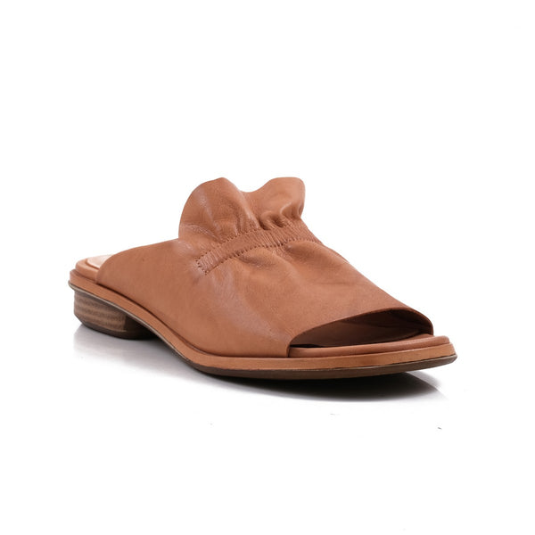 Step Ahead Pesso Mystique Tan