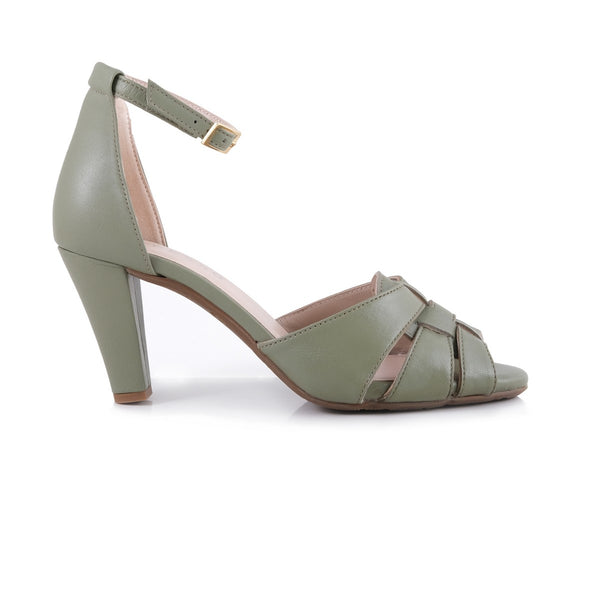 step ahead Pesso Valys