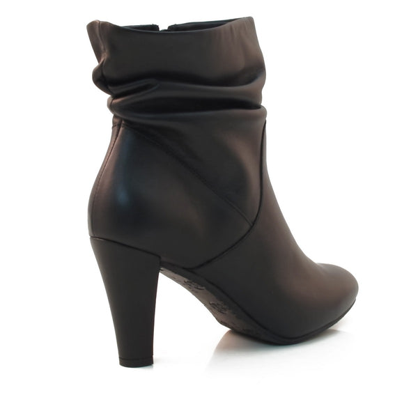 Step Ahead Pesso Vankish Black