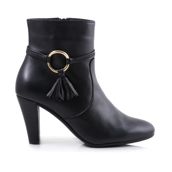 step ahead Pesso Vartos Black