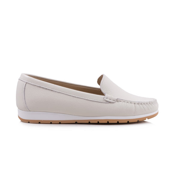 step ahead Pesso Wade White