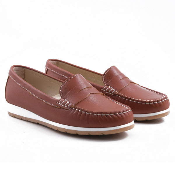 Step Ahead Pesso Wanda Tan