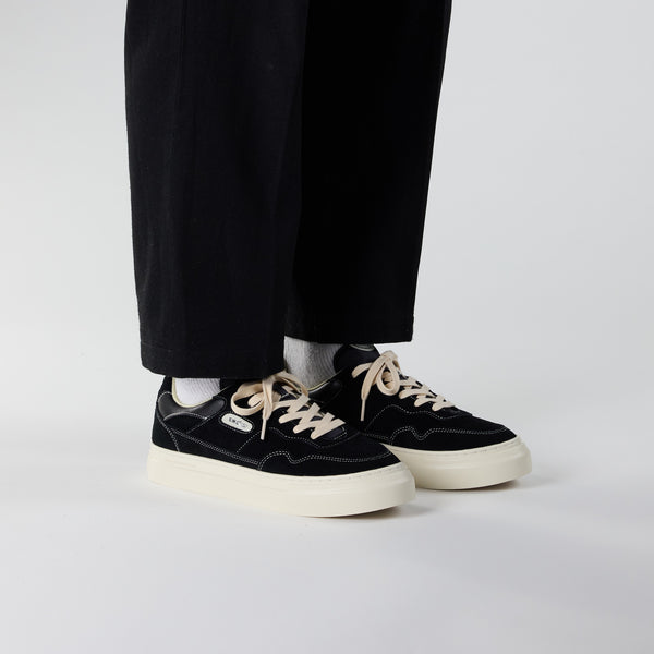 Stepney Workers Club PEARL SUEDE BLACK