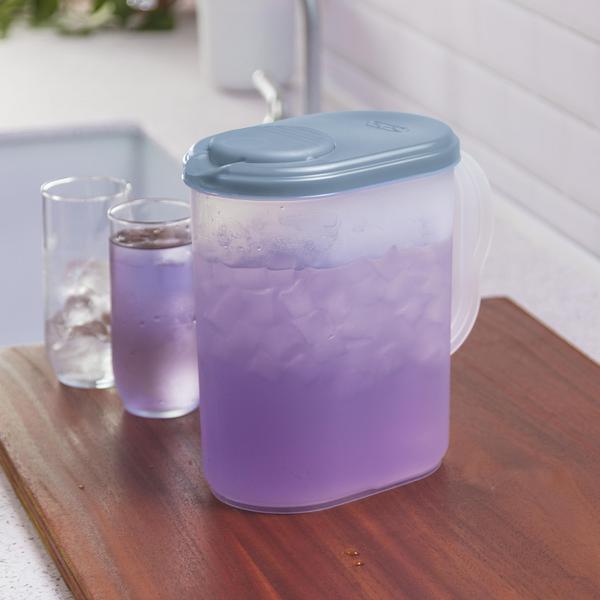 Sterilite 0490 – 1 Gal. Pitcher